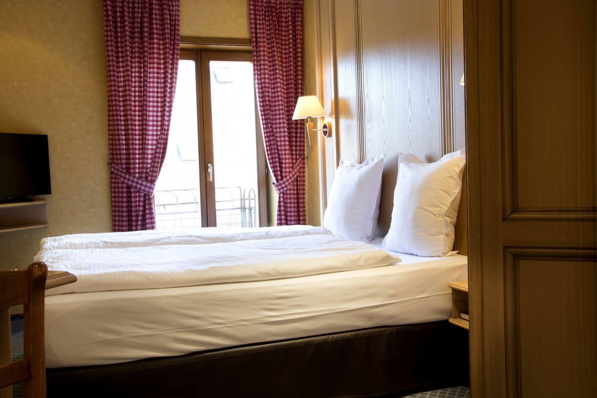 Hotel Spa Et Restaurant Au Chasseur Birkenwald Εξωτερικό φωτογραφία